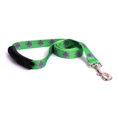 Raining Cats and Dogs | Knotted Shamrock Easy Grip Lead