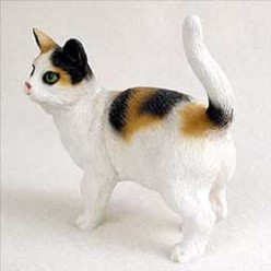 Calico Cat Figurine, the perfect gift for cat lovers
