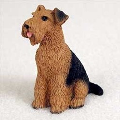 Airedale Tiny One Dog Figurine