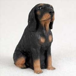 Black & Tan Coonhound Tiny One Dog Figurine