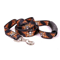 Flaming Skulls Easy  Grip Lead